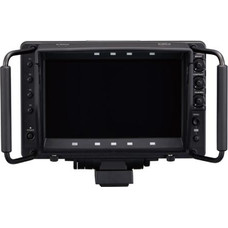 PANASONIC 22.9 CM (9 INCHES) LCD COLOR VIEWFINDER 4K STUDIO CAMERA AK-UC3300 AND ACCESSORIES (AK-HVF100GJ) (Espera 4 dias)